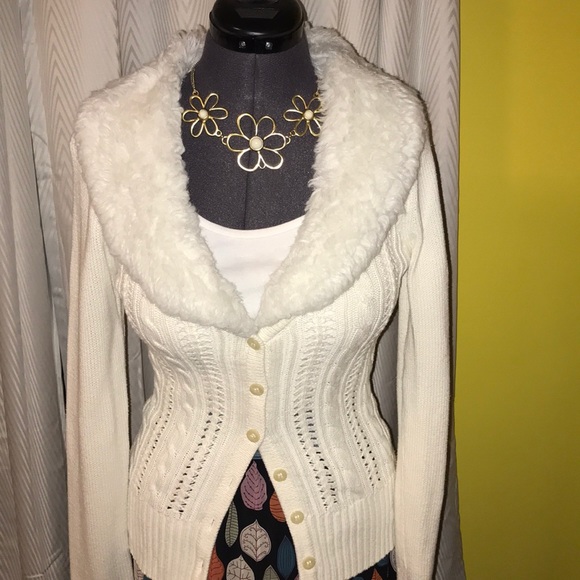 Soulmates Sweaters - Furry collar cardigan!